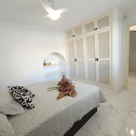 Beautiful With Pool And Wifi Appartement *