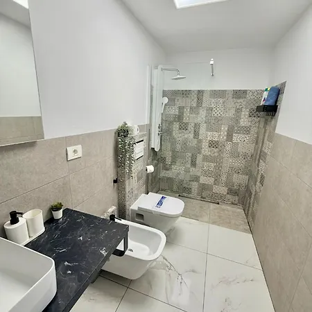 Relax In - Pool & Free Parking Apartament *